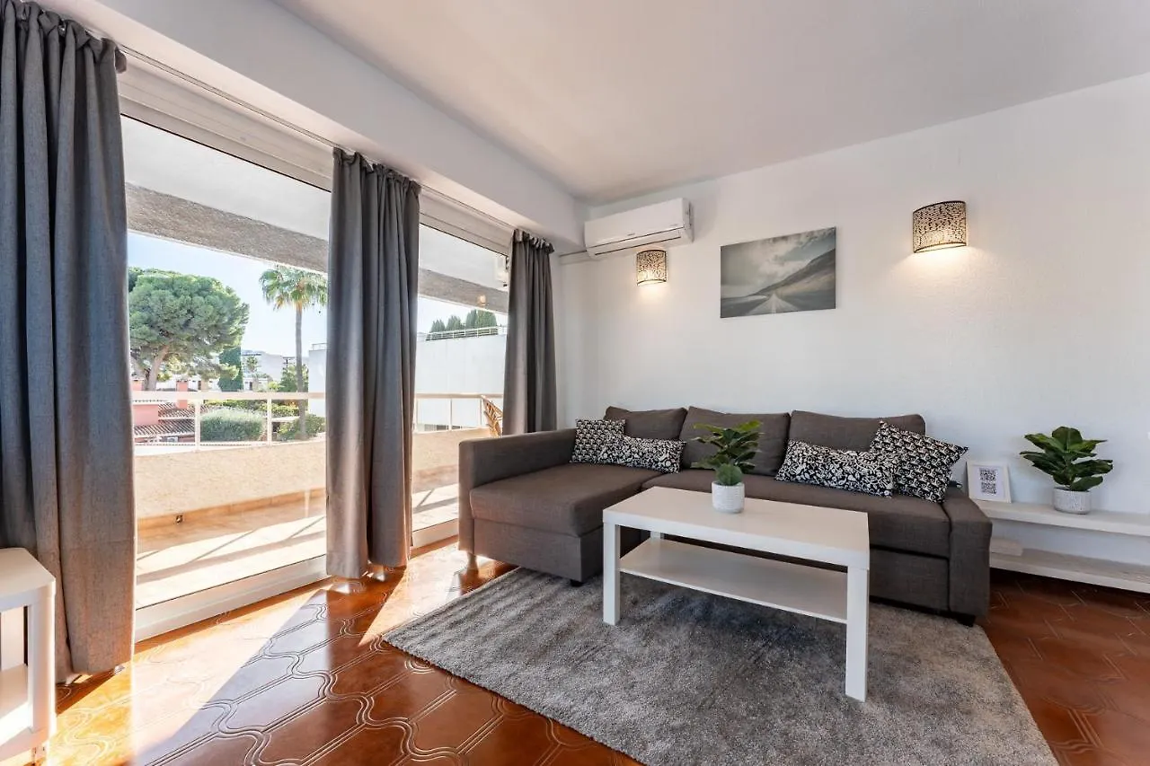 דירות בנאלמדנה Sunny 2Br Pool Terrace Seaview ספרד